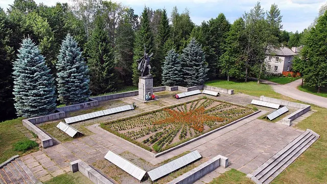 Великий Новгород — Холм